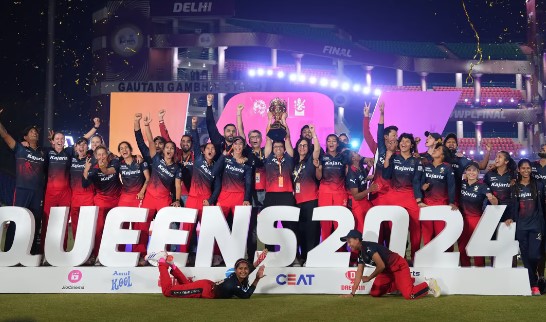 महिला प्रीमियर लीग 2024-  दिल्ली कैपिटल्स को आठ विकेट से हराकर आरसीबी ने खिताब किया अपने नाम
