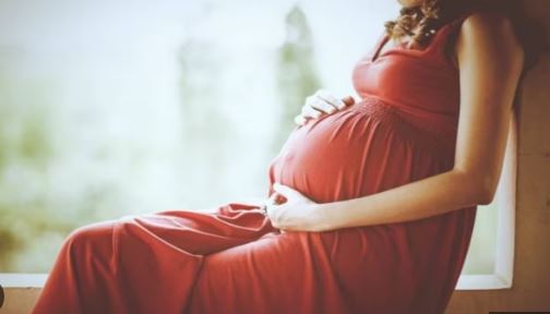गर्भवती महिलाएं मानसून के दौरान स्वस्थ रहने के लिए अपनाएं ये 5 टिप्स