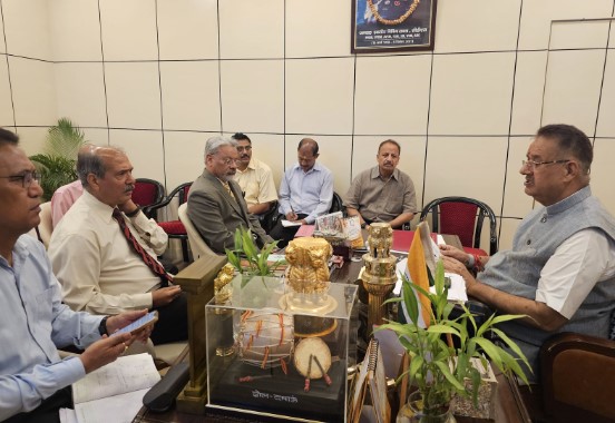 मंत्री गणेश जोशी ने कारगिल विजय दिवस की तैयारियों के संबंध में सैनिक कल्याण विभाग के अधिकारियों के साथ की बैठक 