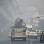 दिल्ली की हवा में नहीं कोई सुधार, AQI 352 के पार, प्रदूषण से बढ़ीं स्वास्थ्य समस्याएं