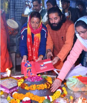 खेल मंत्री रेखा आर्या ने टपकेश्वर महादेव को समर्पित किया राष्ट्रीय खेलों का पहला निमंत्रण