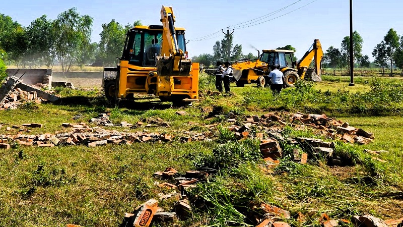 चार बीघा में चल रहे अवैध निर्माण को हरिद्वार रूड़की विकास प्राधिकरण ने किया ध्वस्त 