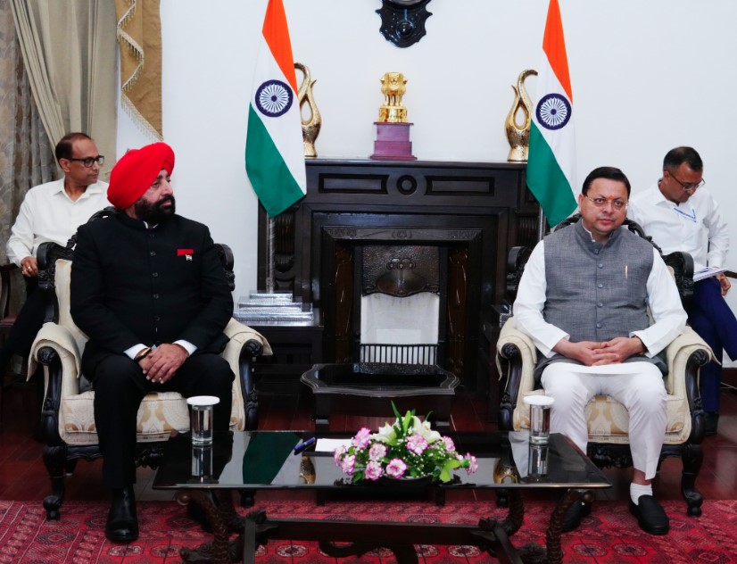 राजभवन में सर्वधर्म गोष्ठी, धर्मों की सीमाओं से ऊपर उठकर एकता का संदेश