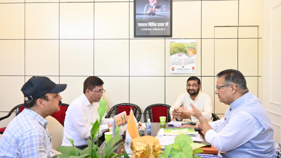 कर्णप्रयाग क्षेत्र की सड़क और पुल परियोजनाओं को मिलेगी गति: मंत्री गणेश जोशी