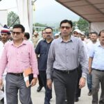 चारधाम यात्रा व्यवस्थाओं का जिलाधिकारी ने किया निरीक्षण, यात्रियों की सुविधाओं को लेकर दिए सख्त निर्देश