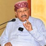 महाराज ने विमान हादसे को बताया दुर्भाग्यपूर्ण, घटना पर जताया दुःख 