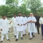 एअर इंडिया विमान हादसा: पीएम मोदी ने घटनास्थल का किया दौरा, अधिकारियों से ली विस्तृत जानकारी