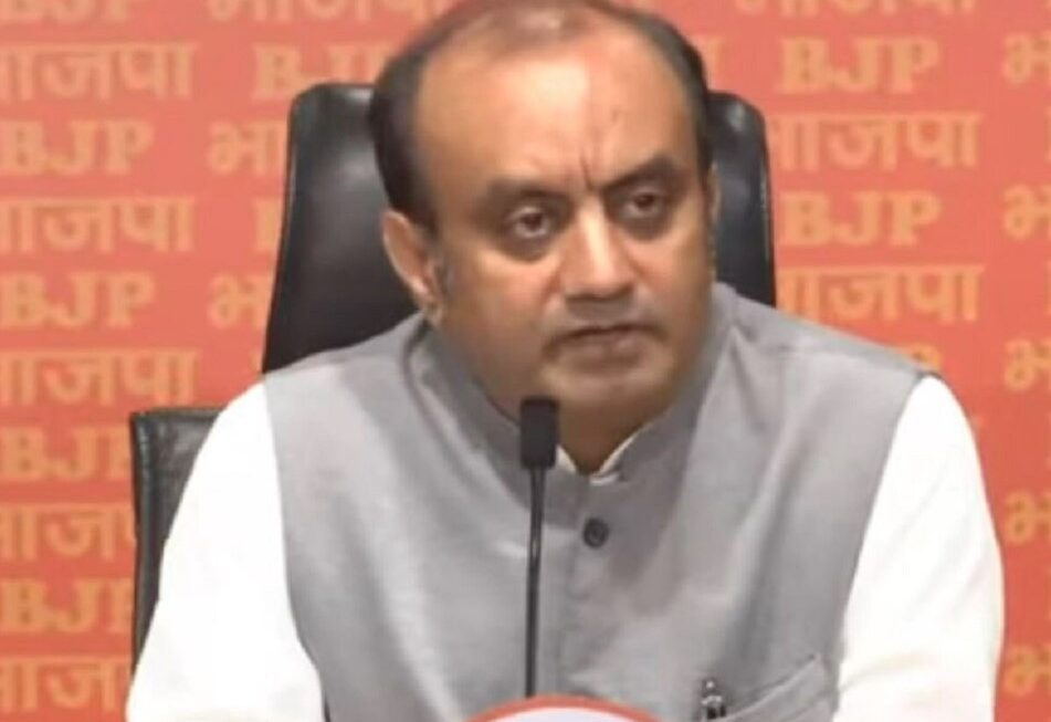 लोकसभा में गरजे त्रिवेदी, बोले- राहुल गांधी ने किया सेना का अपमान