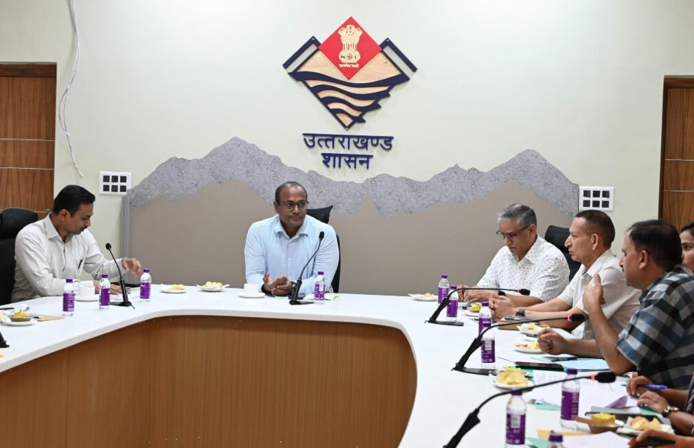 दिव्यांग मतदाताओं के बूथों को चिन्हित कर जरूरी सुविधाएं सुनिश्चित की जाएँ- मुख्य निर्वाचन अधिकारी