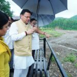 अतिवृष्टि प्रभावित क्षेत्रों का सीएम धामी ने किया स्थलीय निरीक्षण