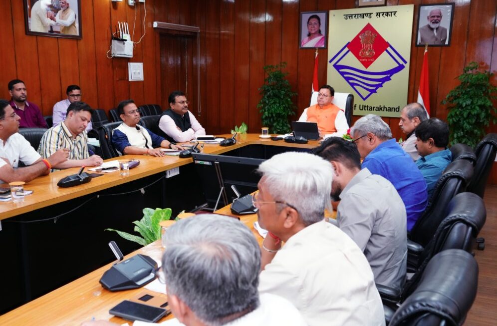 मुख्यमंत्री धामी ने एलिवेटेड रोड प्रोजेक्ट में तेजी लाने के दिए निर्देश