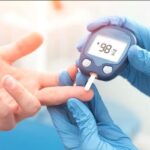 ब्लड शुगर को रखना है कंट्रोल में? तो इन खाद्य पदार्थों से तुरंत बनाएं दूरी