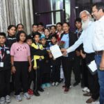 पदक विजेताओं को खेल मंत्री ने किया सम्मानित