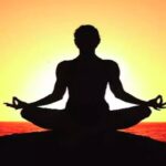 तनाव और रिश्तों की खटास को करें दूर, योग से पाएं भावनात्मक मजबूती