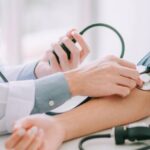 नमक ही नहीं, ये चीजें भी बढ़ा सकती हैं आपका ब्लड प्रेशर