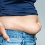 पेट की चर्बी सिर्फ खानपान से ही नहीं बढती, ये आदतें भी हो सकती है जिम्मेदार