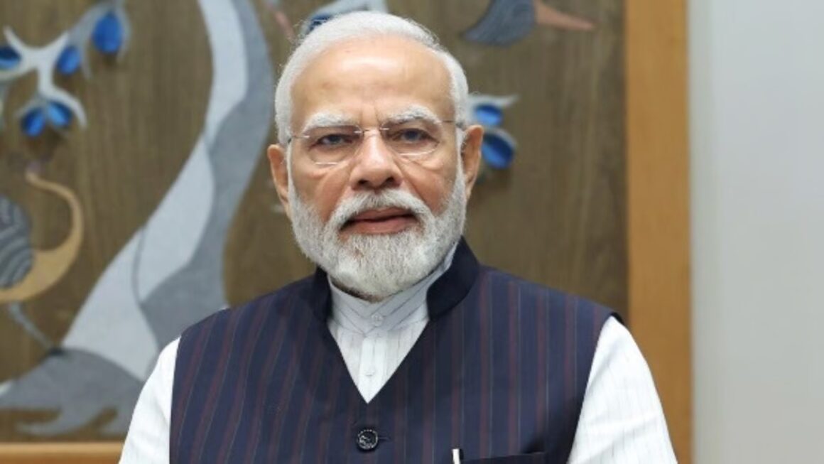 “तेल को कभी काला सोना कहा जाता था, लेकिन आज चिप्स यानी सेमीकंडक्टर ही असली हीरे हैं”- पीएम मोदी