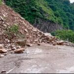 लगातार बारिश के कारण यमुनोत्री हाईवे 13वें दिन भी बंद, यात्रियों की बढ़ीं मुश्किलें