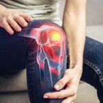 जोड़ों का दर्द अब सिर्फ बुजुर्गों की नहीं, युवाओं की भी परेशानी, आइये जानते हैं इससे राहत पाने के आसान उपाय