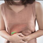 पित्ताशय में पथरी क्यों बनती है? जानें वे आदतें जो खतरा बढ़ा देती हैं