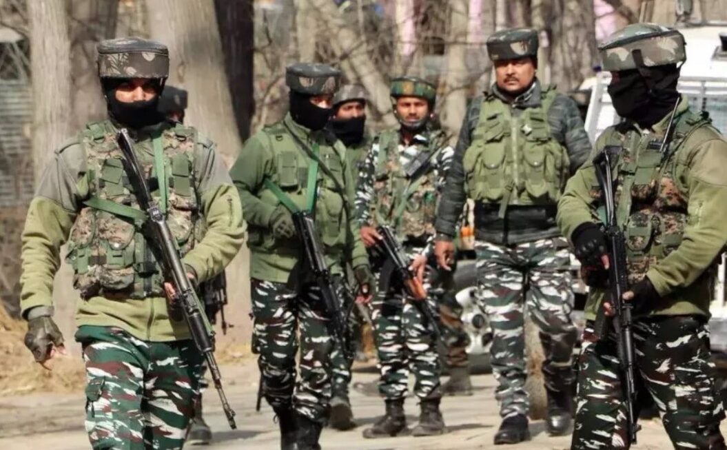 कुपवाड़ा में घुसपैठ की कोशिश नाकाम, सेना की जवाबी फायरिंग में दो आतंकी ढेर