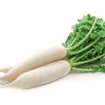 सर्दियों में मूली खाने के फायदे कई, लेकिन इन चीज़ों के साथ बिल्कुल न करें सेवन, बढ़ सकती हैं पाचन समस्याएं