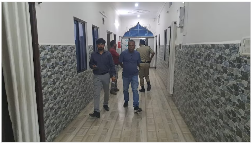 पति की सर्विस रिवॉल्वर से एसआई की पत्नी ने खुद को मारी गोली! एक साल पहले हुई थी शादी