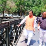 मुख्यमंत्री धामी ने मसूरी रोड स्थित शिव मंदिर के निर्माणाधीन पुल का किया स्थलीय निरीक्षण