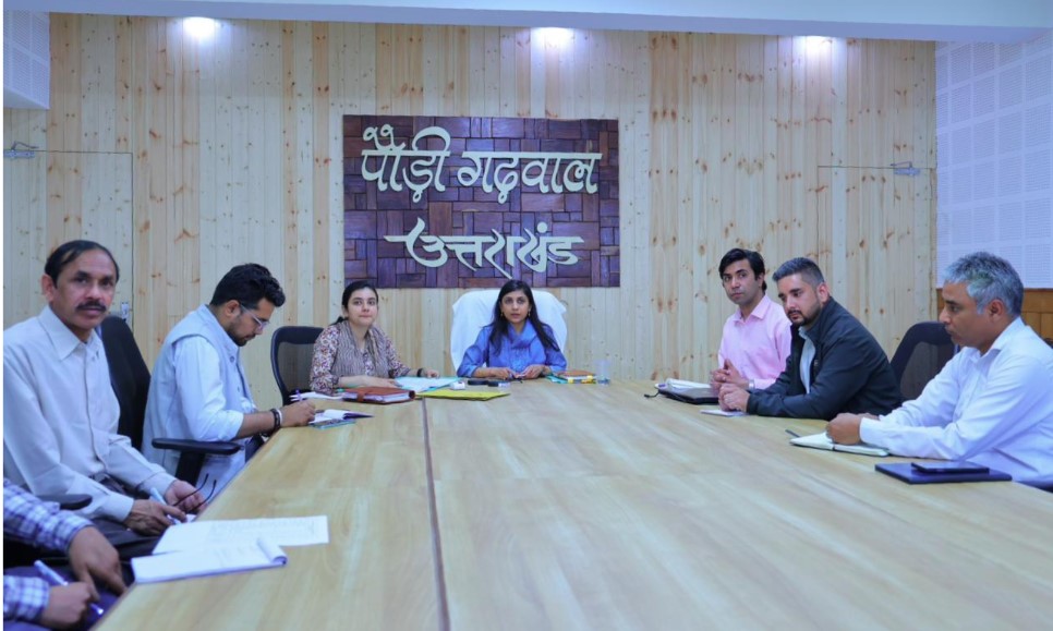 जनगणना 2026 की तैयारियों की जिलाधिकारी ने की विस्तृत समीक्षा, 25 अप्रैल से प्रारंभ होगा प्रथम चरण