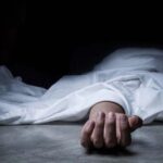 एक ही परिवार के तीन लोगों की संदिग्ध हालात में मौत, घर के अंदर मिले शव