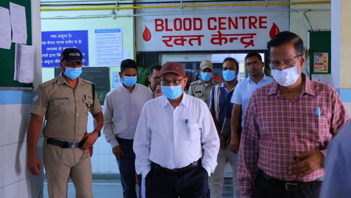 चारधाम यात्रा और मानसून को देखते हुए बेस अस्पताल की तैयारियों का जायज़ा
