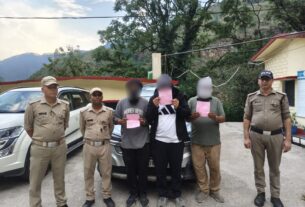 बड़ी खबर :कर्णप्रयाग में धारदार हथियारों से हमला करने वाले 4 निहंग यात्री गिरफ्तार, तलवार बरामद; 3 आरोपी जेल भेजे गए