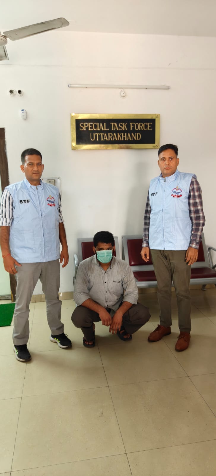 फर्जी इंस्टाग्राम आईडी बनाकर उत्तराखंड पुलिस की फर्जी पहचान इस्तेमाल करने वाला युवक गिरफ्तार, एसटीएफ की बड़ी कार्रवाई