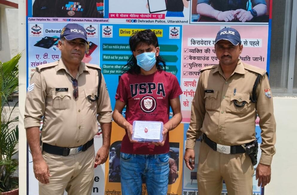 पिस्टल के शो-ऑफ के दौरान गोली चलाने वाले अभियुक्त को पुलिस ने किया गिरफ्तार