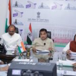 मुख्यमंत्री धामी ने केंद्रीय मंत्री नितिन गड़करी की अध्यक्षता में आयोजित बैठक में किया प्रतिभाग