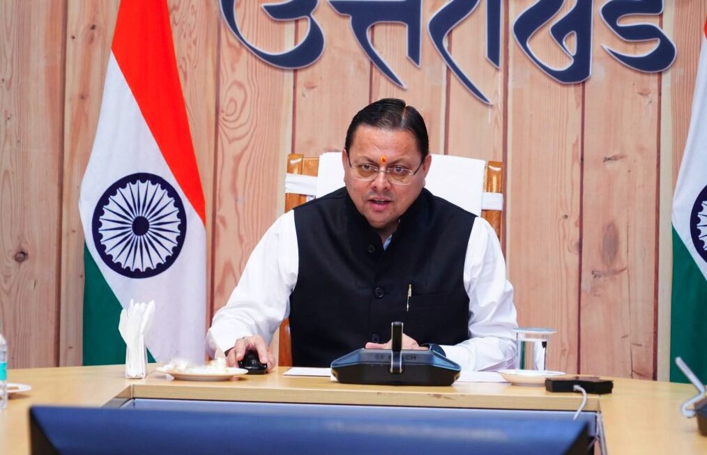 मुख्यमंत्री धामी ने 4,400 श्रमिकों के खाते में ट्रान्सफर किये 11 करोड़ रुपये