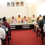 मानसून से पूर्व सभी तैयारियां पूर्ण रखें, संवेदनशील क्षेत्रों पर विशेष निगरानी रखें- प्रभारी मंत्री मदन कौशिक