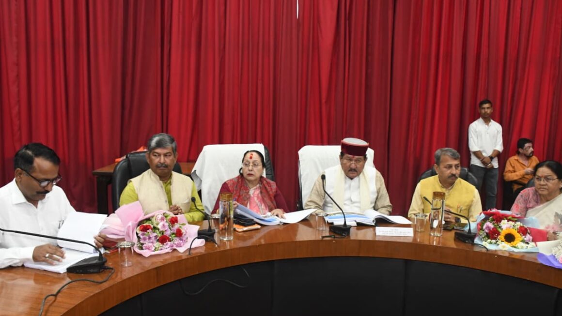 ग्राम्य विकास मंत्री भरत चौधरी ने की विकास कार्यों की समीक्षा, पशुपालन व मत्स्य पालन को बताया ‘गेम चेंजर’