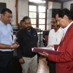 कुमाऊं आयुक्त दीपक रावत का कलक्ट्रेट नैनीताल का वार्षिक निरीक्षण, दो माह में लंबित वाद निपटाने के निर्देश