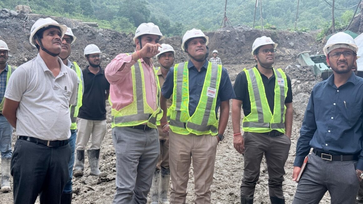 जमरानी बांध परियोजना में लापरवाही पर मुख्य विकास अधिकारी अरविन्द कुमार पांडे सख्त, धीमी प्रगति और मलबा निस्तारण पर जताई नाराजगी