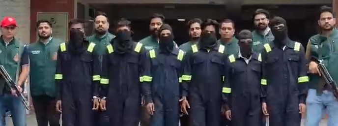 दिल्ली पुलिस की बड़ी कामयाबी: ‘शहजाद भट्टी नेटवर्क’ के दो मॉड्यूल ध्वस्त, पेट्रोल बम और हथियारों के साथ 6 गिरफ्तार
