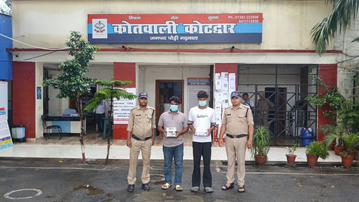 कोटद्वार में 36 लाख की स्मैक के साथ दो तस्कर गिरफ्तार, पौड़ी पुलिस की बड़ी कार्रवाई