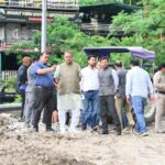 कैबिनेट मंत्री गणेश जोशी ने देहरादून-मसूरी मार्ग के क्षतिग्रस्त मार्ग का किया निरीक्षण