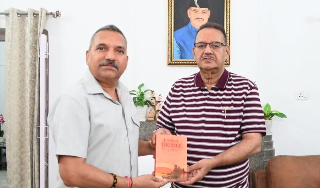 कैबिनेट मंत्री गणेश जोशी से मिले लेफ्टिनेंट जनरल (सेवानिवृत्त) अजय कुमार सिंह