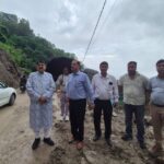 लोनिवि मंत्री महाराज ने किया मसूरी, कोल्हूखेत, पानी वाले बैंड सड़क का औचक निरीक्षण