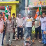 दुगड्डा में कांग्रेस का जोरदार विरोध प्रदर्शन, भाजपा एवं शिक्षा मंत्री धर्मेंद्र प्रधान का फूका पुतला