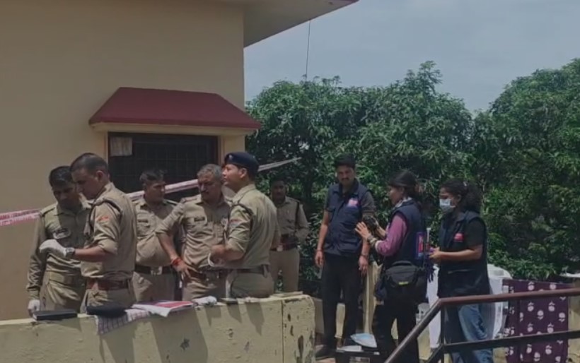 विकासनगर में सनसनी: कमरे से युवक का शव और गंभीर हालत में मिली महिला