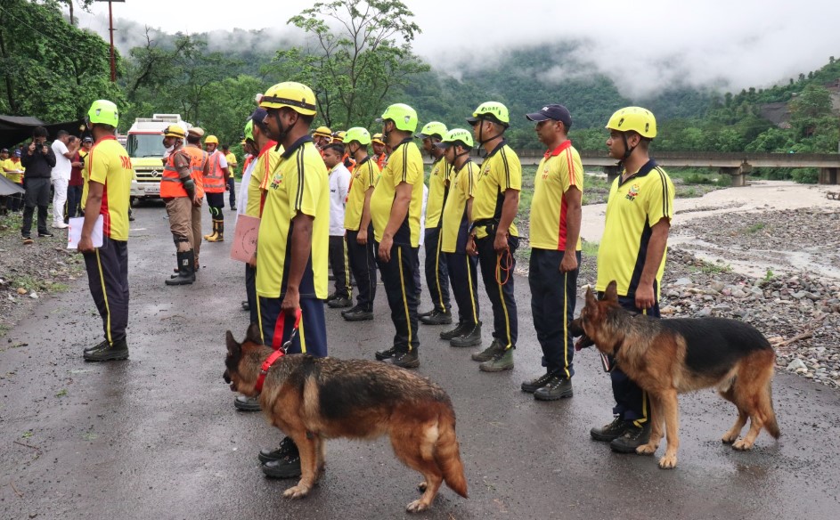 देहरादून में उत्तराखंड, यूपी और हरियाणा की SDRF ने किया संयुक्त आपदा प्रबंधन अभ्यास
