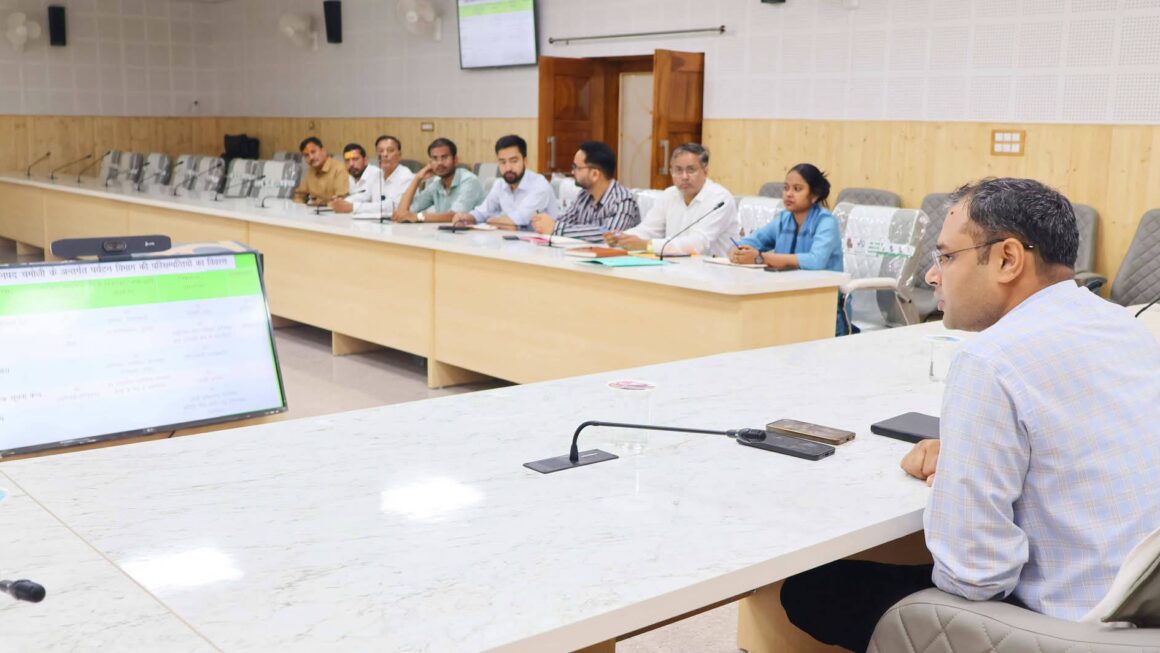 पर्यटन विकास को नई रफ्तार देगा चमोली, डीएम गौरव कुमार ने दिए अहम निर्देश