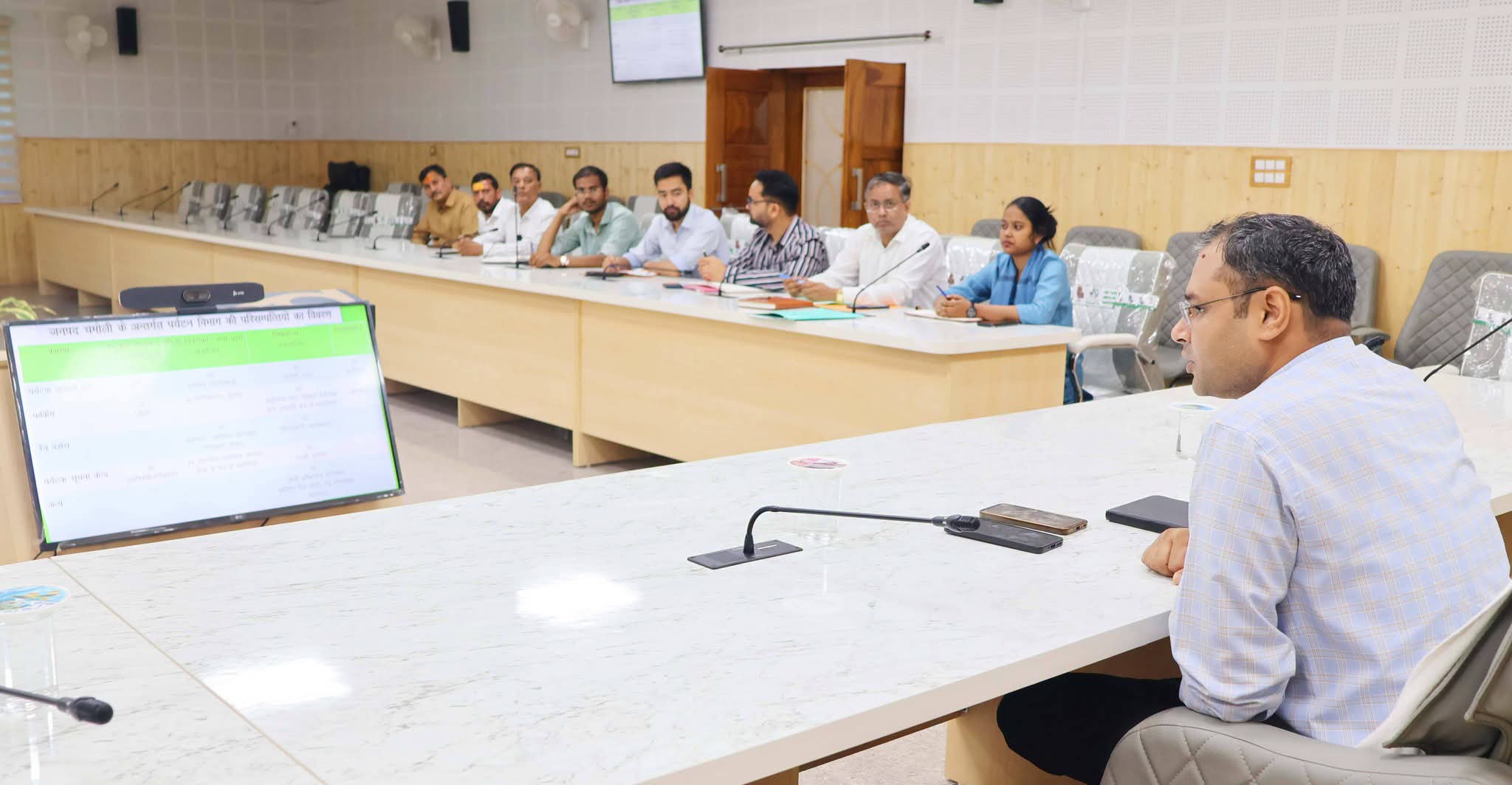 पर्यटन विकास को नई रफ्तार देगा चमोली, डीएम गौरव कुमार ने दिए अहम निर्देश